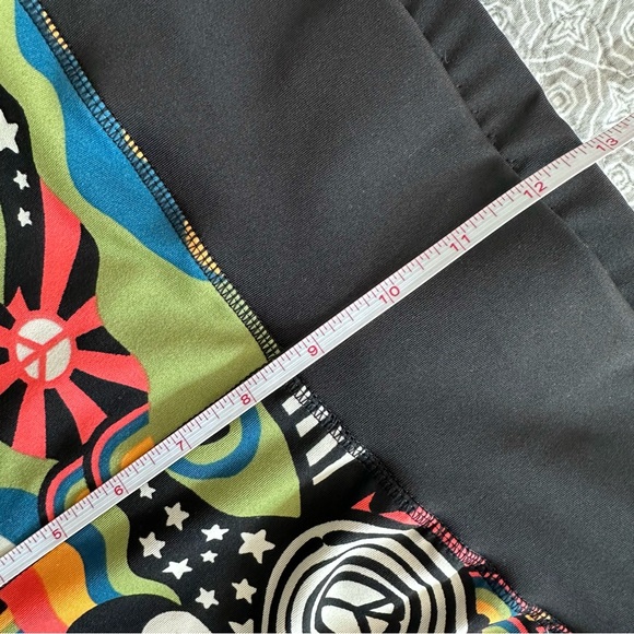 New! POP Fit Groovy Retro Colorful Flare Leggings Pockets Size XL - Picture 9 of 10